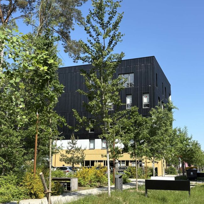 WE HUB Rouen Madrillet Innovation Bureaux à louer RNAS Rouen Normandie Aménagement Stationnement RNAS